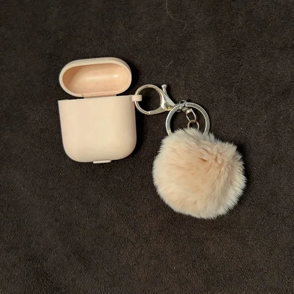 Pom Pom Keychain AirPods Case - Picture 1 of 5